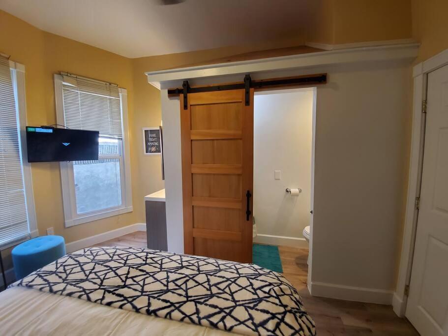 Centrally Located Studio And Cozy Place Perfect For Travelers And Couples! Located In San Diego Downtown! Perfect For Your Quick Getaway! Apartman Kültér fotó